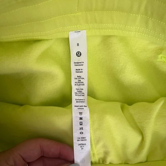 Lululemon loungeful sweat shorts 3 inch! - Picture 4 of 4